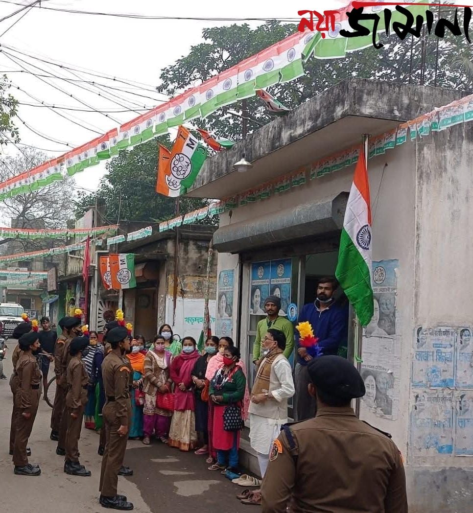 দলীয় কার্যালয় বদলে মুদির দোকান, কাউন্সিলর এর কাণ্ডদেখে হতবাক সবাই