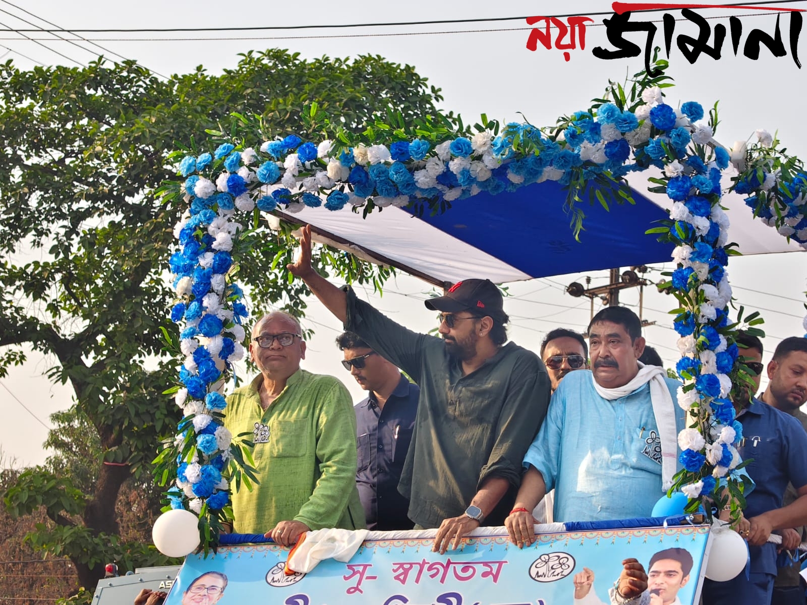 'এইসব গাড়ি দিয়ে যুদ্ধ করা যাবে' ; সাঁজোয়া প্রসঙ্গে বিস্ফোরক অনুব্রত!