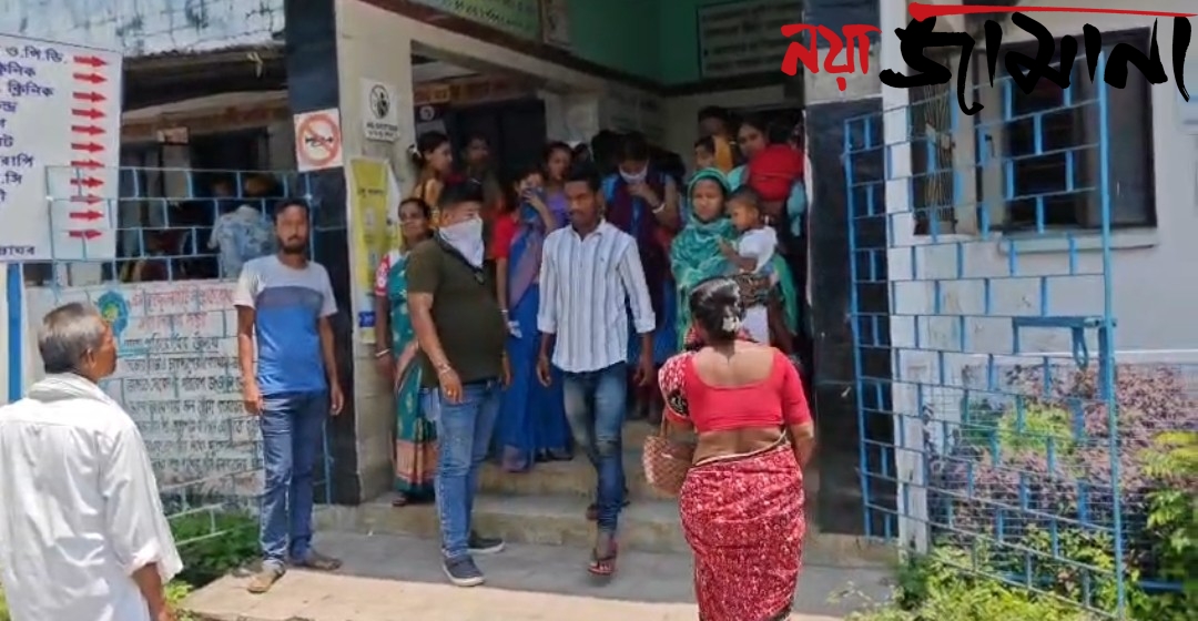 ময়নাগুড়ি হাসপাতালে দুর্গন্ধে চরম ভোগান্তি রোগী পরিজনদের