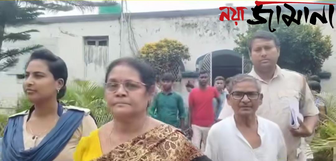 মিনি ব্যাঙ্কে কোটি টাকার তছরূপ!গ্রেপ্তার তৃণমূল প্রধান ও তার স্বামী