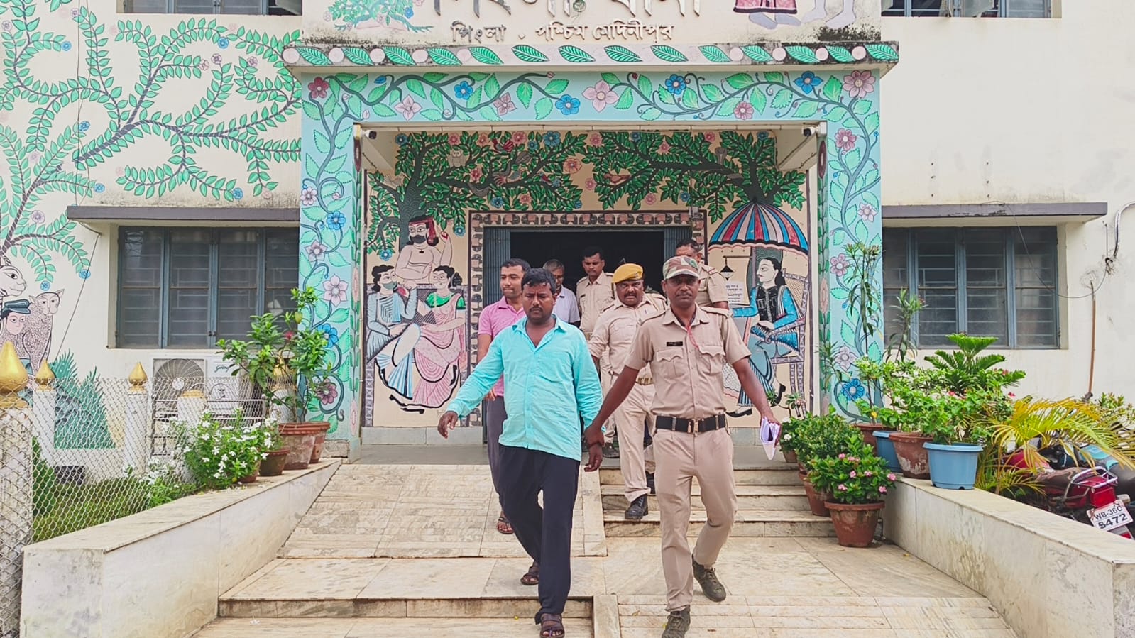 ভোট-পরবর্তী হিংসা মামলায় পিংলায় গ্রেপ্তার তিন তৃণমূল নেতা, পাঁচ বছর পর নড়েচড়ে বসল প্রশাসন