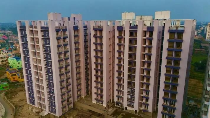 বেআইনি বহুতল ও সিন্ডিকেট রাজ, বর্ধমানে আতঙ্কে ফ্ল্যাট ক্রেতারা